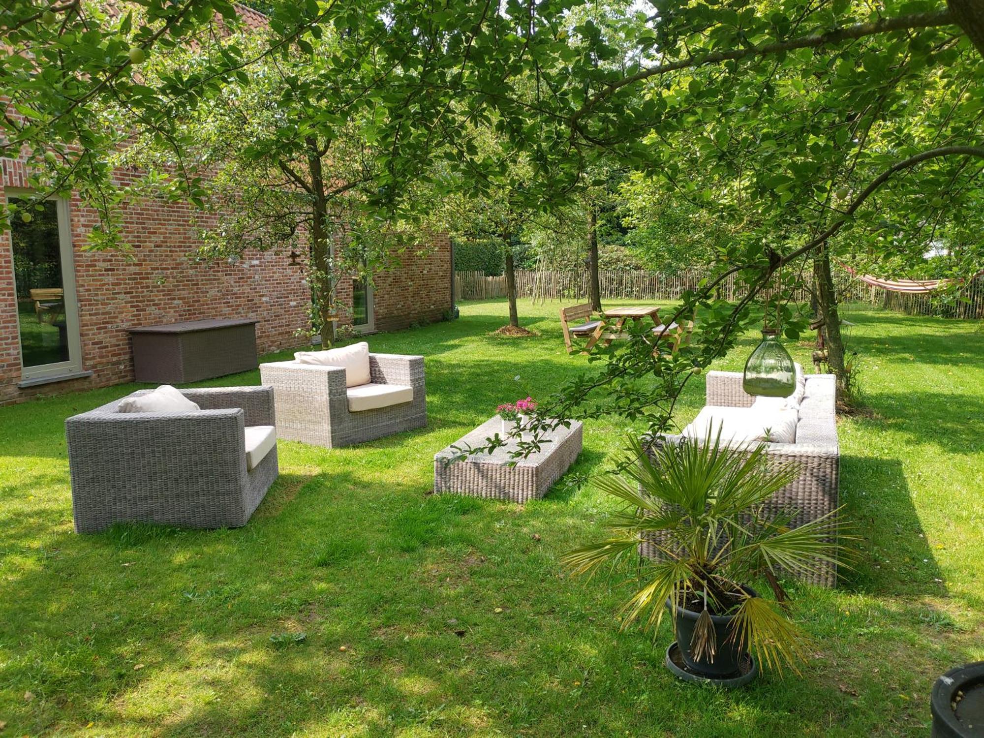 The Two Oaks - Private Garden For Guests Villa Hertsberge Eksteriør billede