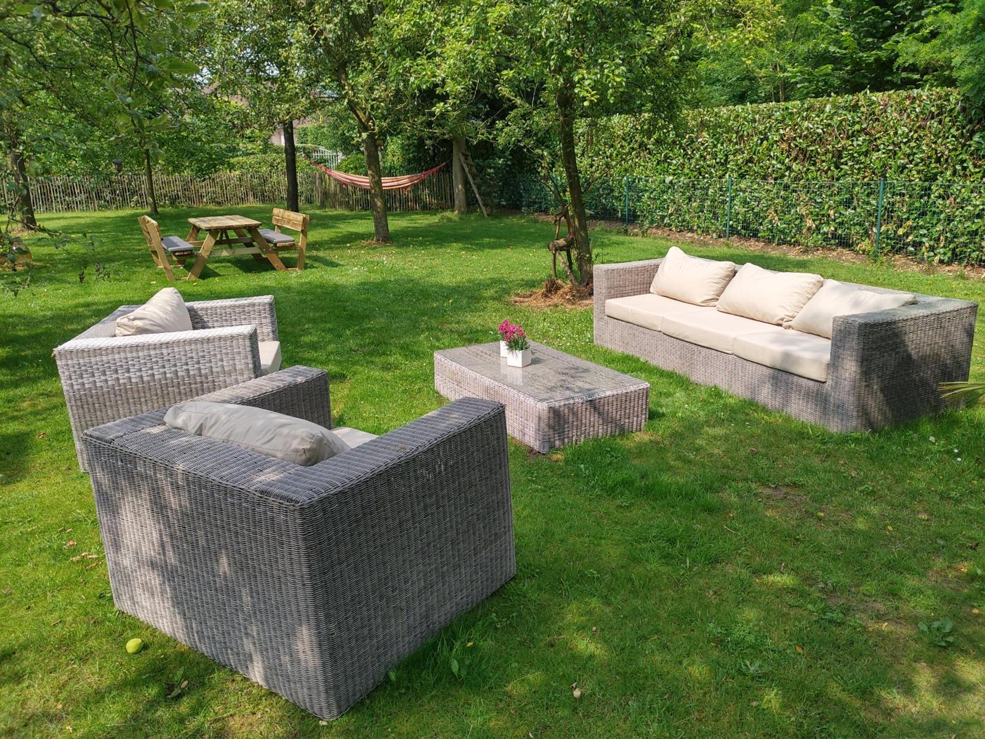 The Two Oaks - Private Garden For Guests Villa Hertsberge Eksteriør billede