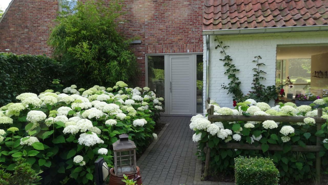 The Two Oaks - Private Garden For Guests Villa Hertsberge Eksteriør billede